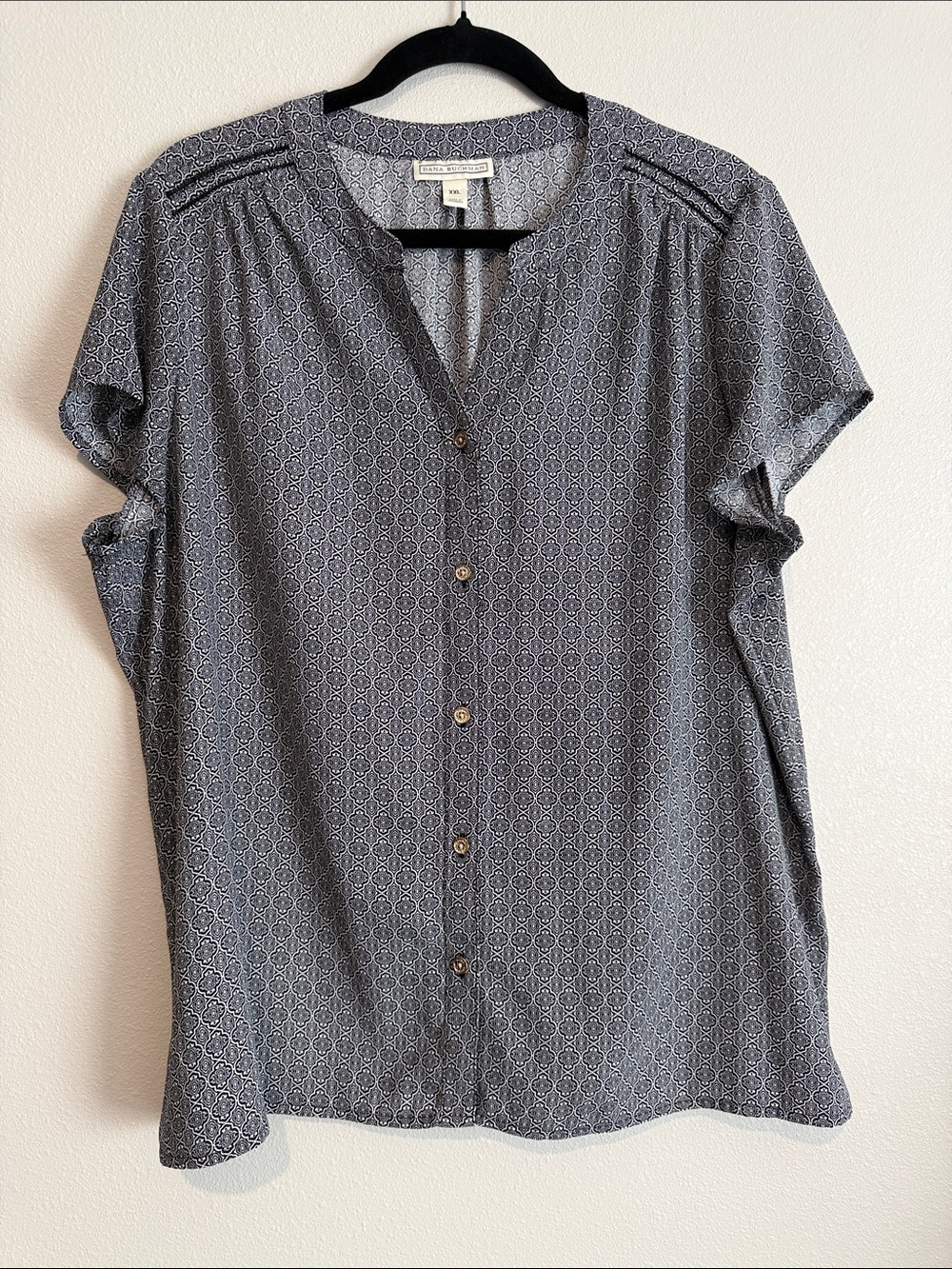 Dana Buchman Navy Geometric Button-Front Short Sleeve Blouse